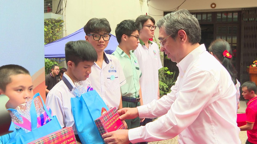 Ngày hội “Non sông – Dân tộc kết đoàn” lan tỏa tinh thần gắn bó cộng đồng tại TP.HCM- Ảnh 3.
