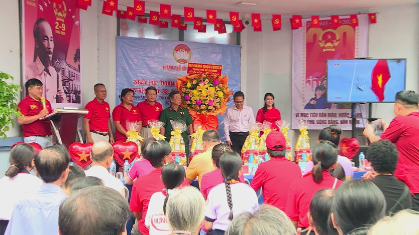 Ngày hội “Non sông – Dân tộc kết đoàn” lan tỏa tinh thần gắn bó cộng đồng tại TP.HCM- Ảnh 4.