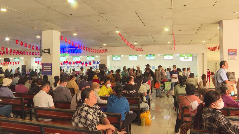 Nghị quyết 72: Hướng đến chăm sóc sức khỏe toàn dân miễn phí - Ảnh 4.
