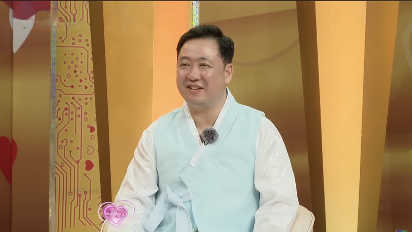 Chàng Hàn từng quen 100 cô gái nay trở thành "chồng sợ vợ"- Ảnh 2.