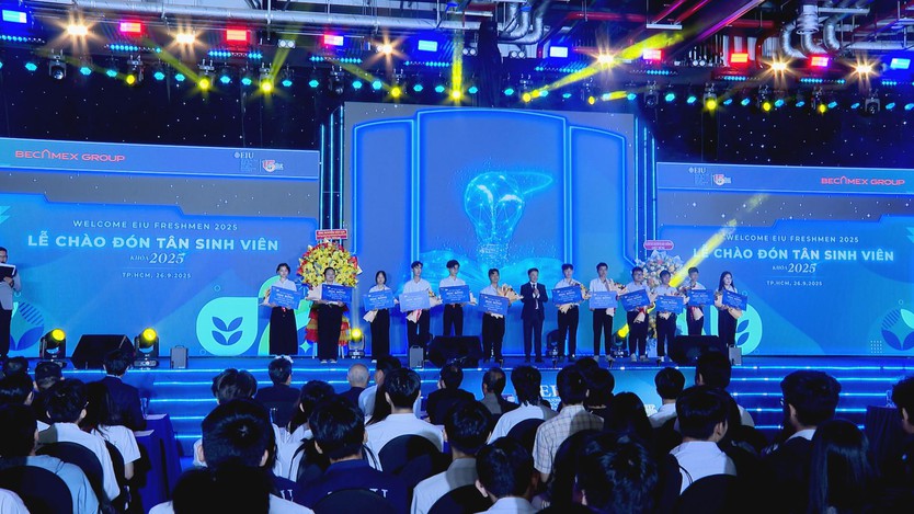 Ngày hội nhập học EIU 2025: 1.500 tân sinh viên bước vào hành trình mới - Ảnh 4.