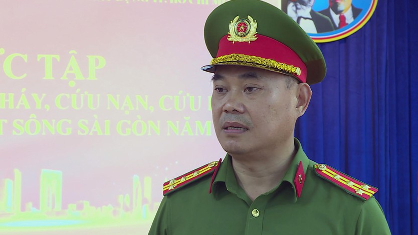 Diễn tập chữa cháy, cứu nạn cứu hộ tại hầm sông Sài Gòn - Ảnh 4.