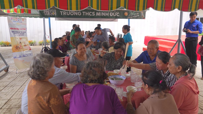 Ngày hội “Thành phố văn minh – hiện đại – nghĩa tình” tại phường Cầu Ông Lãnh - Ảnh 5.