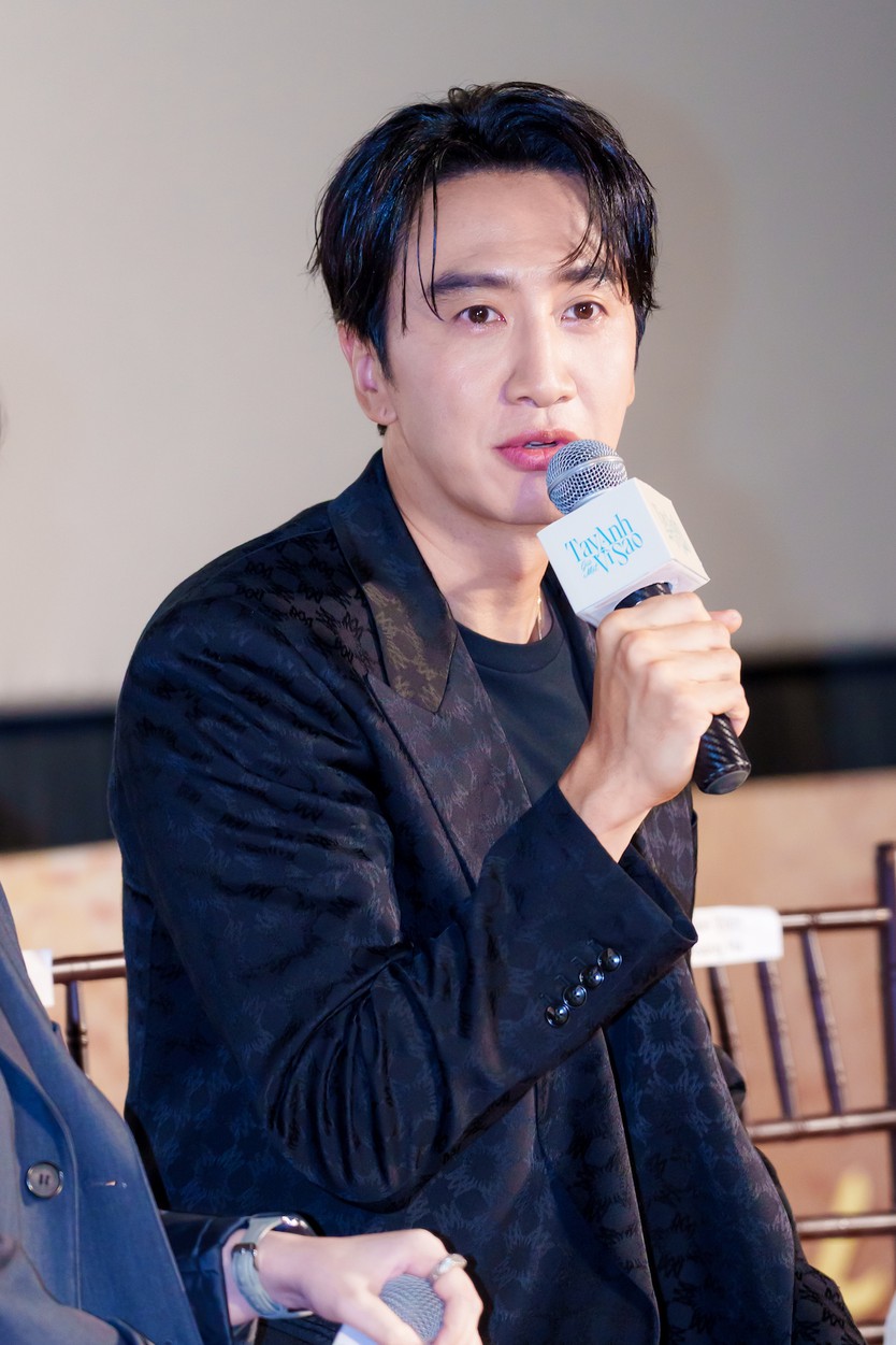 'Hoàng tử châu Á' Lee Kwang Soo kể lý do sang Việt Nam đóng phim - Ảnh 5.