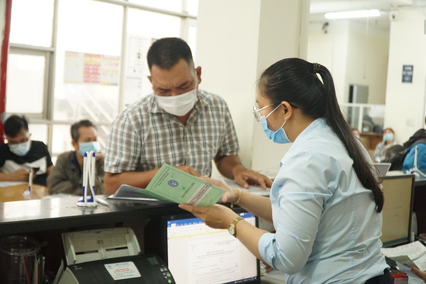 Quy định mới về trợ cấp ốm đau cho người lao động- Ảnh 1.