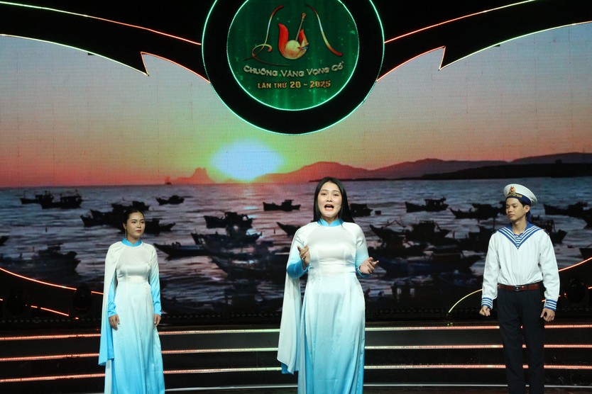 Chuông vàng vọng cổ 2025: Mở màn Chung kết, 9 tài năng tranh tài gây cấn - Ảnh 3.