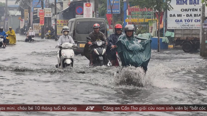 TP.HCM ngập nặng sau mưa dầm chiều 8/9 - Ảnh 1.