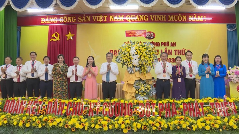 Đồng lòng hướng tới Đại hội đại biểu Đảng bộ TP.HCM lần thứ nhất - Ảnh 2.
