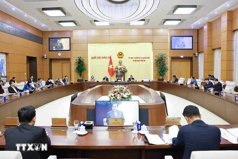 Ủy ban Thường vụ Quốc hội: Làm rõ "lỗ hổng" trong quản lý an toàn vệ sinh thực phẩm - Ảnh 2.