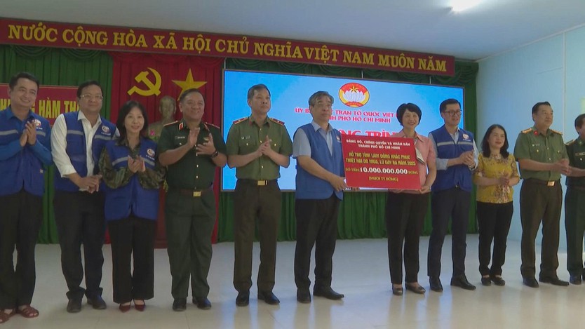 TP. Hồ Chí Minh tiếp sức người dân Lâm Đồng an tâm đón năm mới - Ảnh 2.