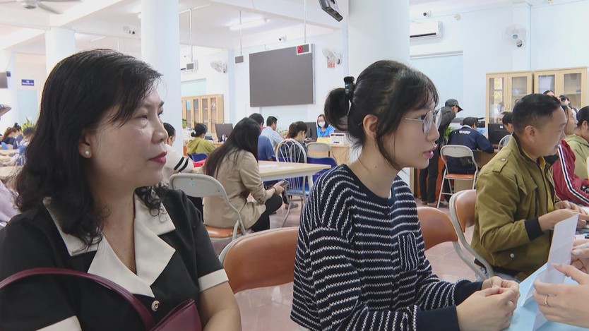 Ngày hội việc làm kết nối đa điểm, mở rộng cơ hội cho người lao động tại TP.Hồ Chí Minh - Ảnh 4.