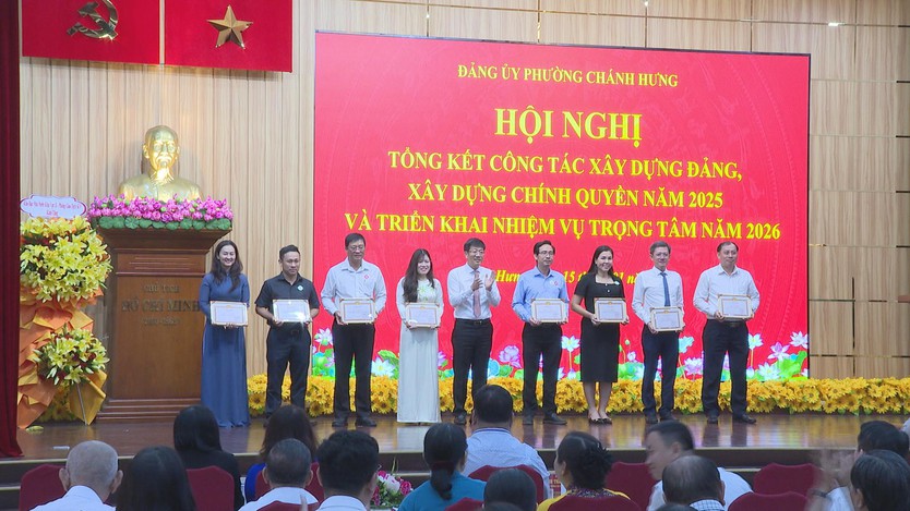 Phường Chánh Hưng hoàn thành và vượt 20 chỉ tiêu chủ yếu trong năm 2025 - Ảnh 5.