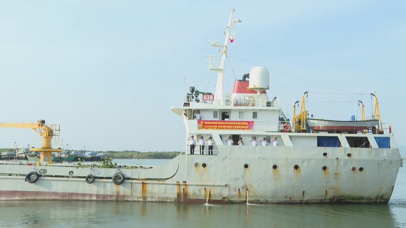 Mang tết ấm đến Trường Sa - Ảnh 3.