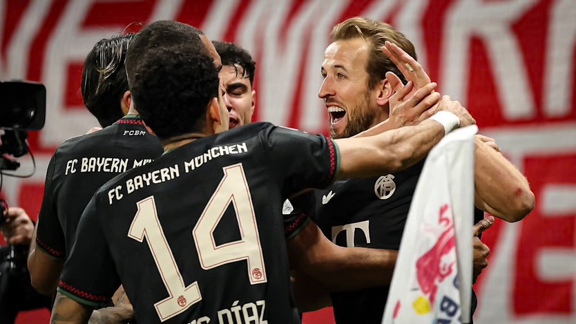 Bayern Munich cán mốc 100 bàn thắng trên mọi đấu trường - Ảnh 1.