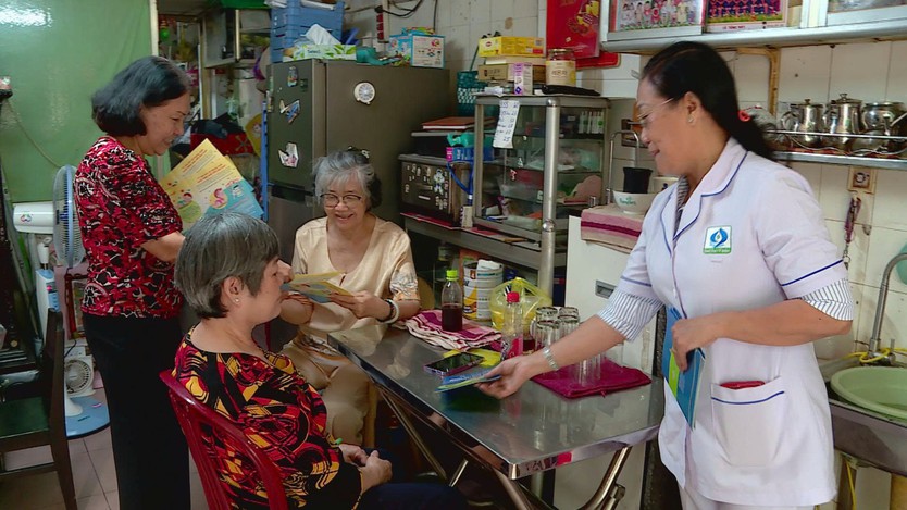 Hỗ trợ nhân viên y tế nghỉ hưu đến 9 triệu đồng tại TP. Hồ Chí Minh - Ảnh 4.