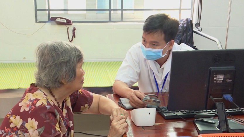 Hỗ trợ nhân viên y tế nghỉ hưu đến 9 triệu đồng tại TP. Hồ Chí Minh - Ảnh 8.