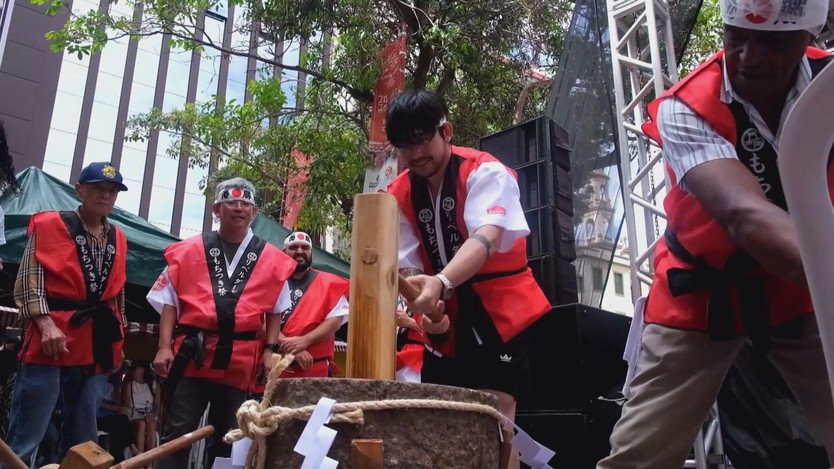 Lễ hội làm mochi chào năm mới của người Nhật tại Brazil - Ảnh 2.