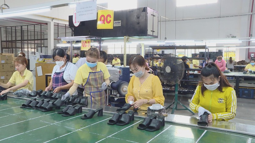 Người lao động phấn khởi khi lương mới được áp dụng  - Ảnh 4.