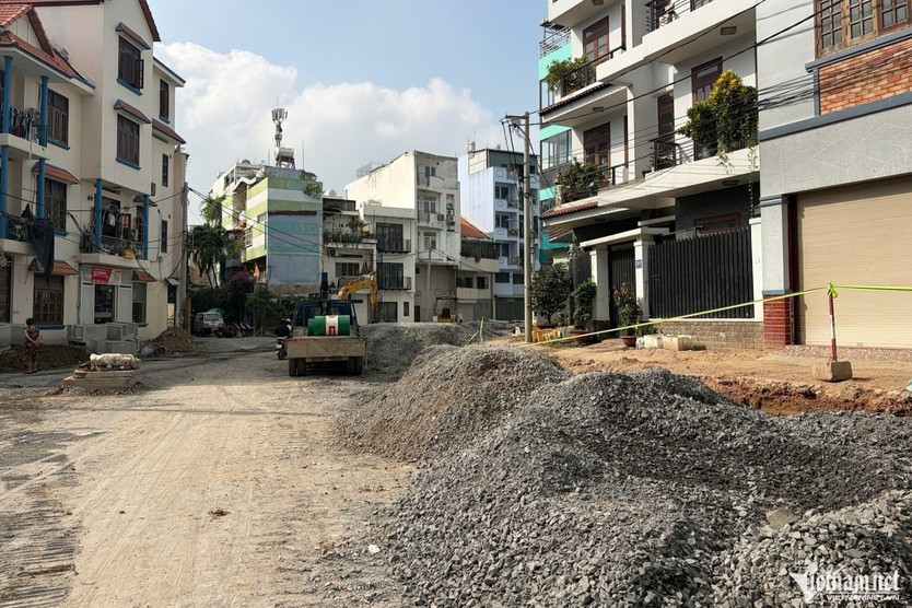 Kênh ô nhiễm ở TP. Hồ Chí Minh sắp 'lột xác' thành đường 4 làn xe - Ảnh 3.