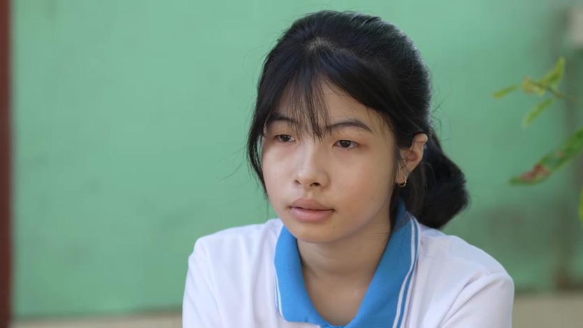 Kiều My nương tựa bà lớn tuổi vì mất cha, mẹ không minh mẫn- Ảnh 10.