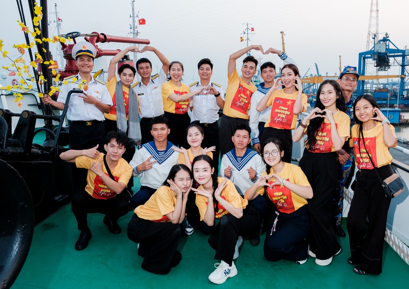 Mang Tết sớm đến các chiến sĩ, người nghèo- Ảnh 7.