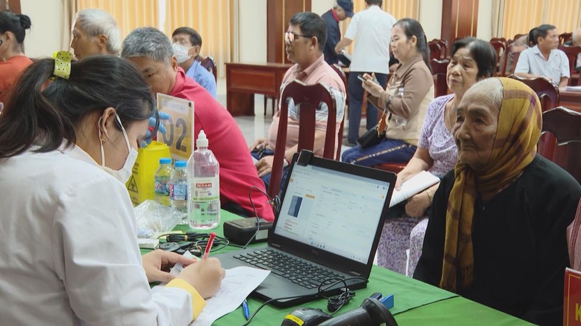 Thu thập ADN thân nhân liệt sĩ: Mở thêm hy vọng xác định danh tính những người đã ngã xuống - Ảnh 3.