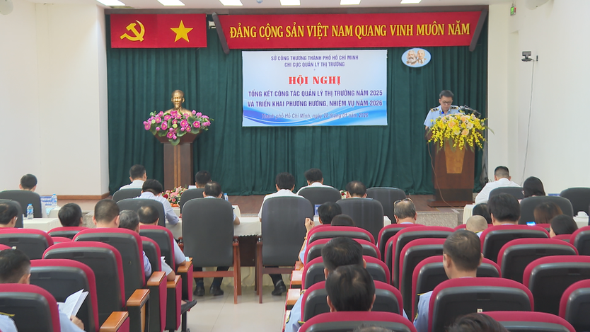 Tăng cường kiểm soát hàng lậu, hàng giả dịp Tết - Ảnh 1.