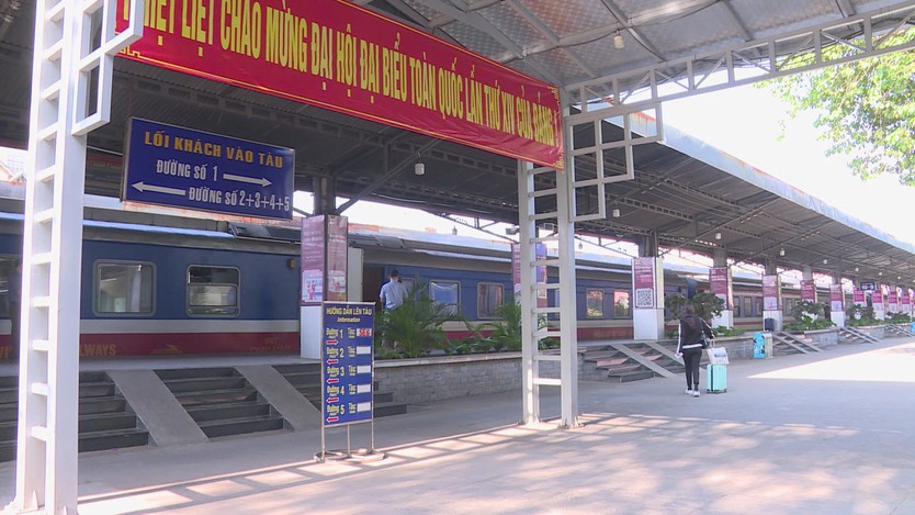 TP. Hồ Chí Minh: Tăng cường tàu xe, bảo đảm nhu cầu đi lại dịp Tết- Ảnh 1.
