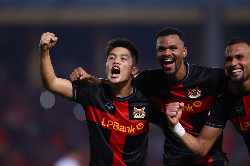 Nửa đội U.23 Việt Nam đua trụ hạng V-League: HLV Kim Sang-sik nên... vui, tại sao?- Ảnh 2.
