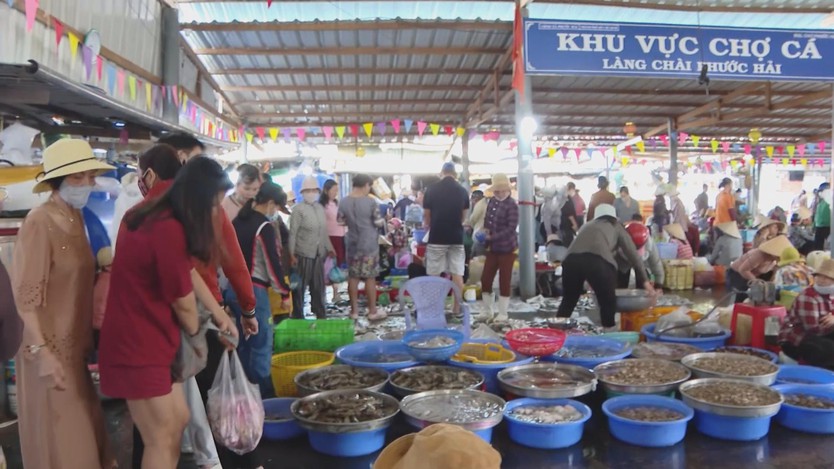60 Giây ngày 3/1/2026 | Doanh nghiệp tăng tốc sản xuất đáp ứng đơn hàng xuất khẩu - Ảnh 4.