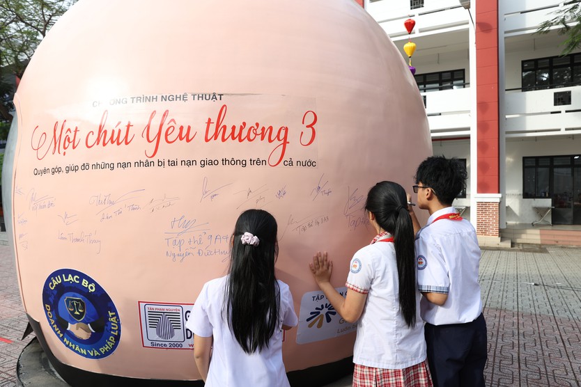 Tích cực tuyên truyền an toàn giao thông đối với học sinh  - Ảnh 6.
