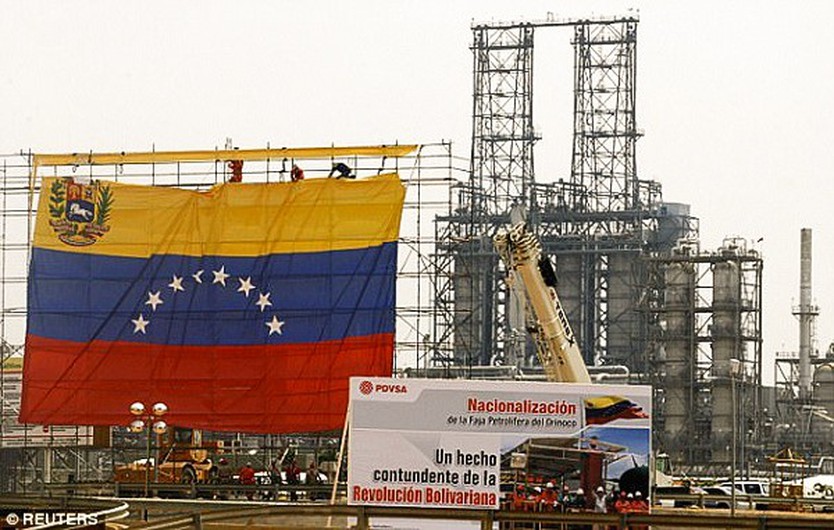 Tổng thống Trump: Venezuela sẽ giao cho Mỹ 30 - 50 triệu thùng dầu - Ảnh 2.