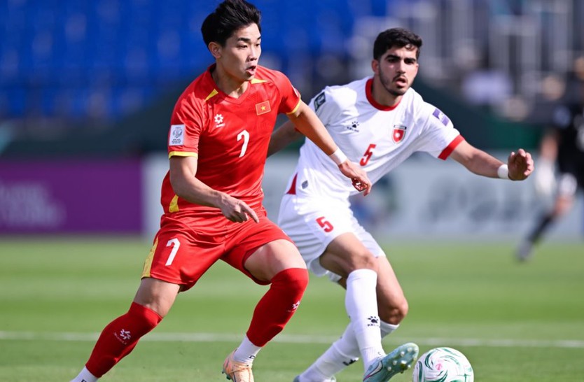 U23 Việt Nam sáng cửa đi tiếp sau lượt trận đầu bảng A - Ảnh 1.