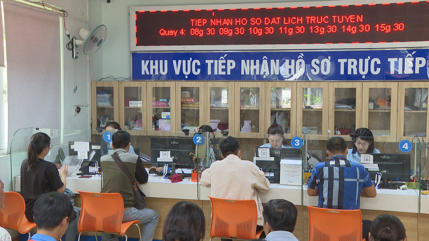 TP. Hồ Chí Minh: Nhận tiền an sinh xã hội qua VNeID nhanh chóng, bảo mật chỉ với 6 bước - Ảnh 1.