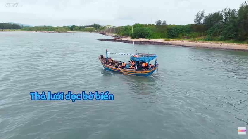 Ngô Kiến Huy và trải nghiệm “dở khóc dở cười” khi đi đánh bắt cá sáng sớm - Ảnh 2.