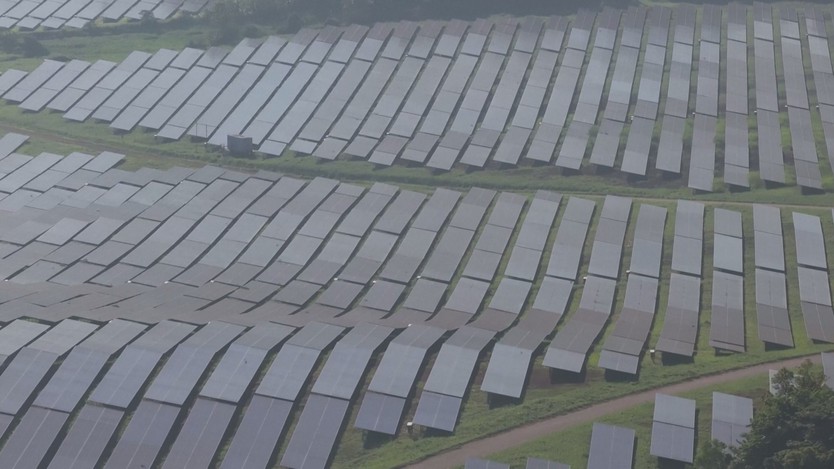 Elon Musk đặt mục tiêu sản xuất điện Mặt trời đạt 200 GW mỗi năm - Ảnh 2.
