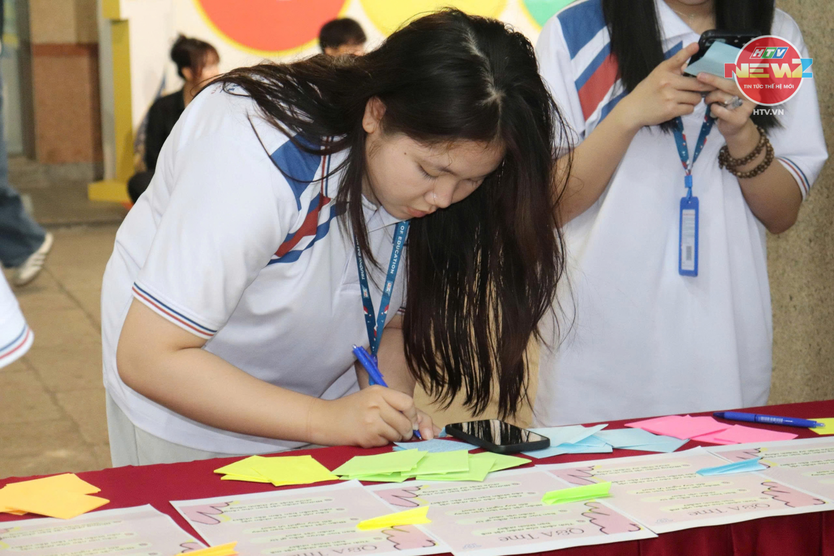 Hình tượng thanh niên Việt Nam từ đời thực bước vào phim ảnh - Ảnh 10.