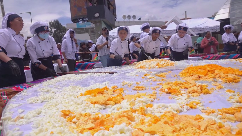 Bolivia: Hàng ngàn người tham gia bữa ăn cộng đồng Ngày Trứng Thế giới - Ảnh 2.