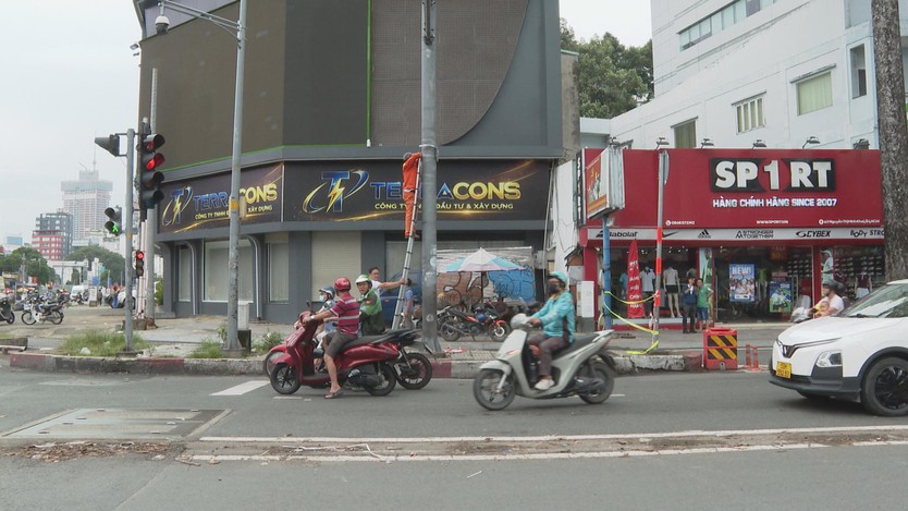 TP. Hồ Chí Minh đồng loạt điều chỉnh giao thông trên nhiều tuyến đường - Ảnh 2.