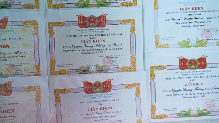 Cậu bé chăm mẹ ung thư giai đoạn cuối | Mái ấm gia đình Việt - Ảnh 4.