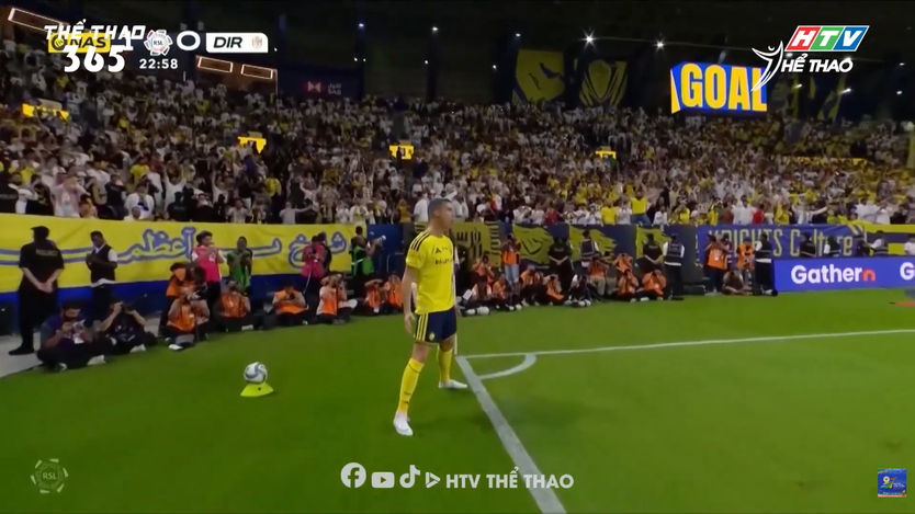 Ronaldo chạm mốc 980 bàn, Al Nassr trở lại tốp đầu Saudi Pro League - Ảnh 1.