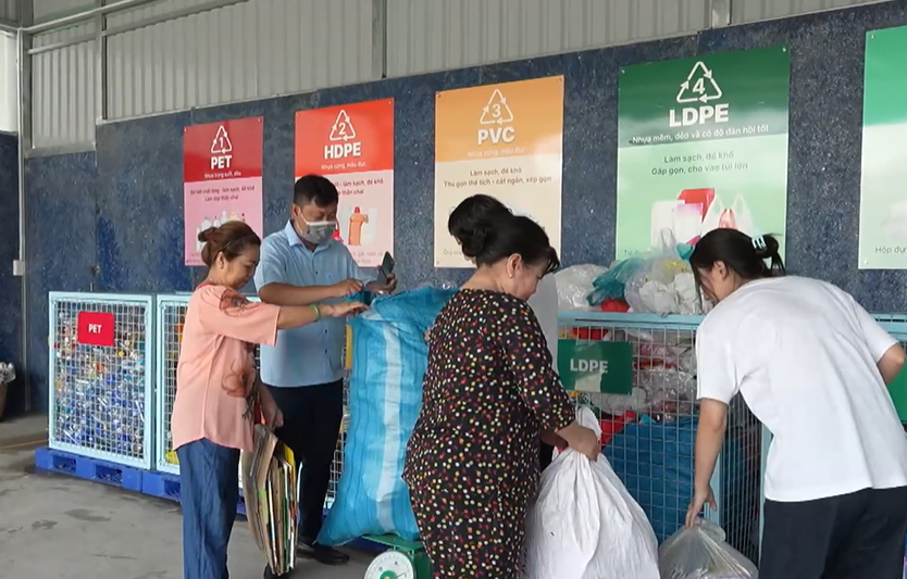 Phân loại rác bằng công nghệ số | Cùng HTV Hành động xanh - Ảnh 4.