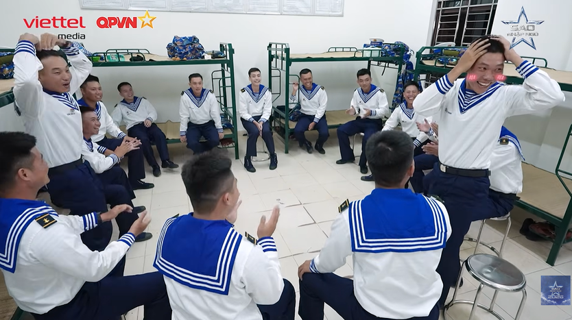 Minh Trang bật khóc, Văn Mai Hương hát “Cầu vồng lấp lánh” | Sao Nhập Ngũ 2026 - Ảnh 22.