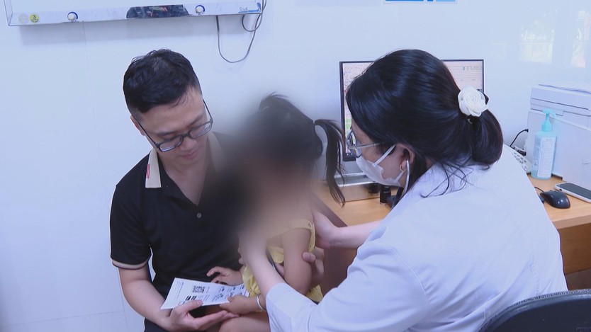 TP. Hồ Chí Minh: Số ca mắc tay chân miệng chạm mốc hơn 38.500 ca - Ảnh 4.