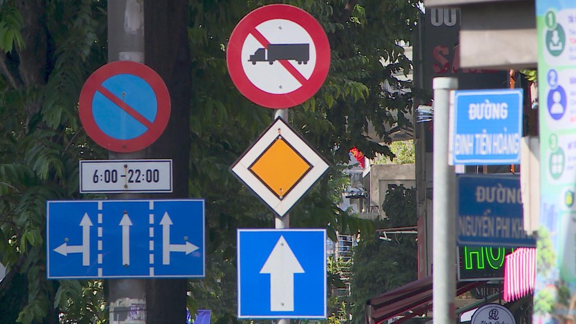 TP. Hồ Chí Minh: Ùn ứ kéo dài tại đường Nguyễn Thị Minh Khai, áp lực dồn về Võ Văn Tần - Ảnh 2.