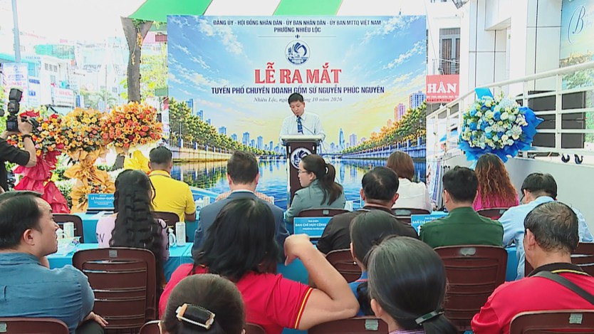 Gốm sứ Nguyễn Phúc Nguyên: Thêm điểm đến văn hóa giữa lòng TP. Hồ Chí Minh - Ảnh 2.