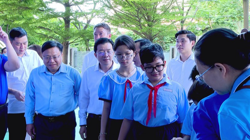 Phường Diên Hồng ra mắt 2 mô hình số, nâng cao hiệu quả phục vụ người dân - Ảnh 2.