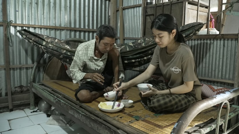 15 tuổi đã là chỗ dựa cho cha | Mái ấm gia đình Việt - Ảnh 2.