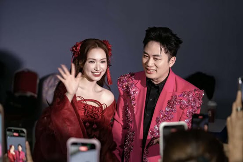 Tùng Dương đưa gần 100 vũ công lên sân khấu concert kỷ niệm 25 năm ca hát - Ảnh 2.