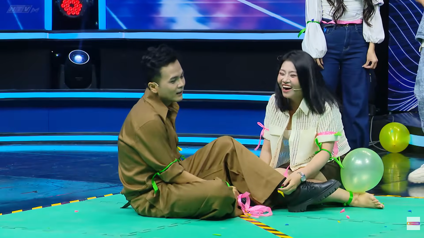 Kim Hoàng “nằm im cũng thắng”, âm thầm giật vé chọn đồng đội | Song tài thách đấu 2 - Ảnh 2.